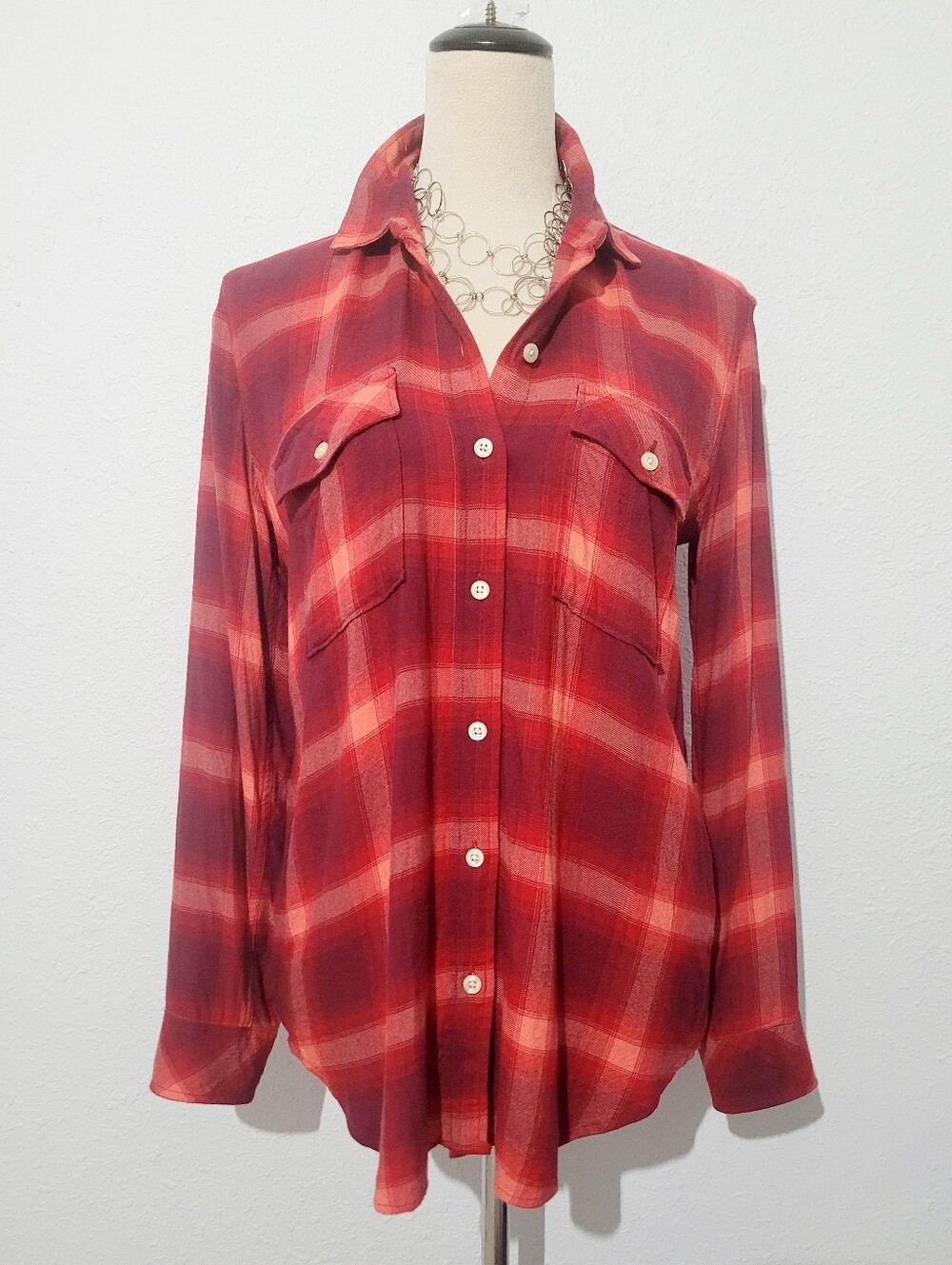 GAP Pendleton Collaboration Plaid Button Front Shirt Woman Small Red Outdoors - Picture 2 of 11